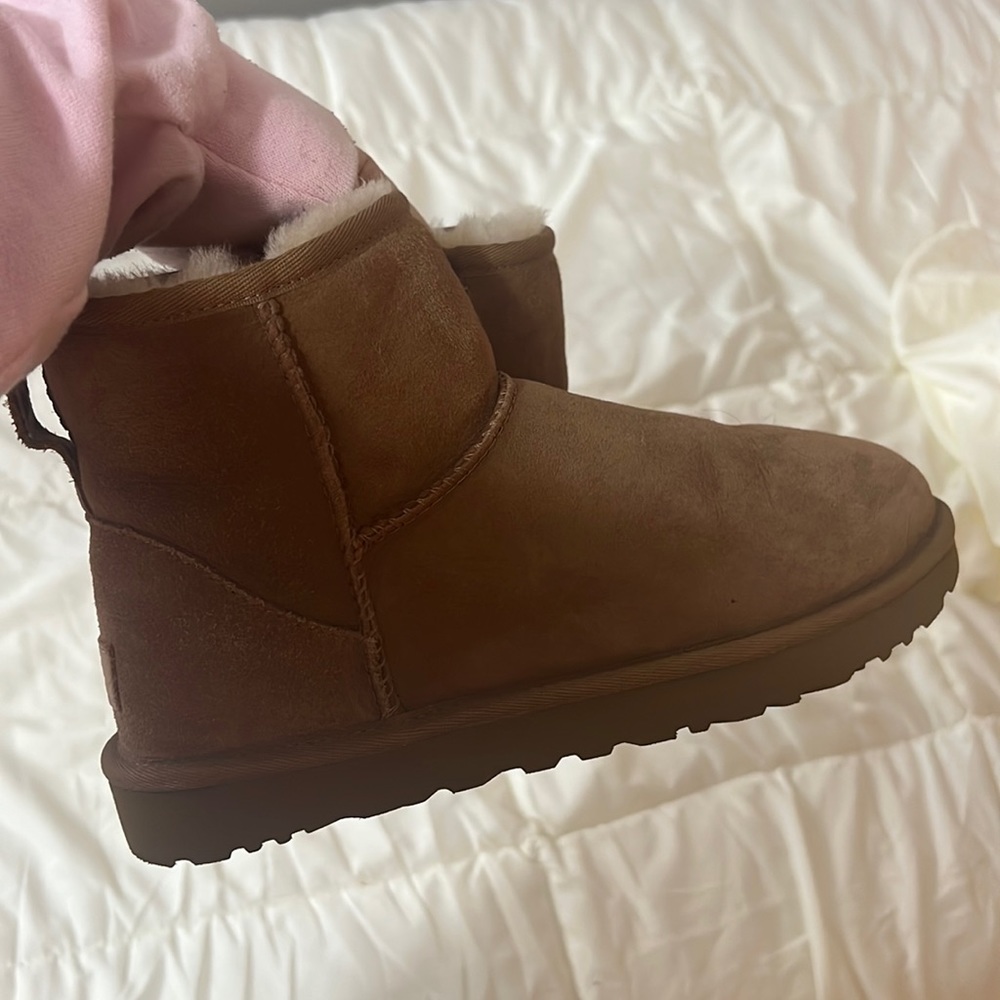 Women’s Ugg Classic mini boots